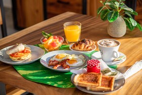 Pacific Kalokairi Adults Only