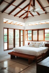 Salvatierra Beachfront Hotel