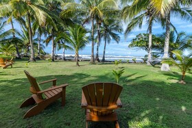 Salvatierra Beachfront Hotel