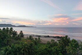 Salvatierra Beachfront Hotel