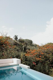 Salvatierra Beachfront Hotel