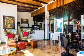 The Blue Suites Spa & Tours