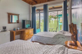 The Blue Suites Spa & Tours