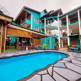 The Blue Suites Spa & Tours