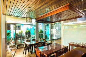 The Blue Suites Spa & Tours