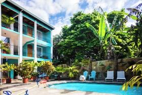 The Blue Suites Spa & Tours