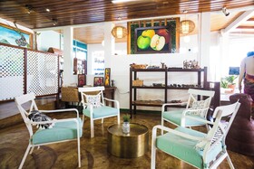 The Blue Suites Spa & Tours