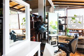 The Blue Suites Spa & Tours