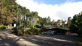 Los Pinos - Cabañas y Jardines