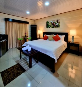 Suites & Villas Calathea