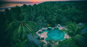 Clandestino Beach Resort