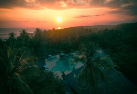 Clandestino Beach Resort