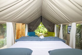 Curiol Boutique Hotel & Lounge