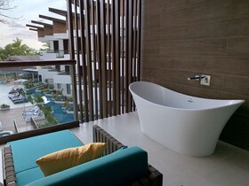 Azura Beach Resort
