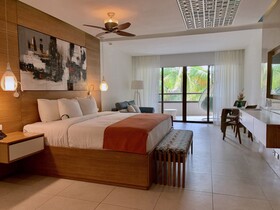 Azura Beach Resort