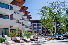 Azura Beach Resort