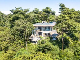 Arenas del Mar Beachfront & Rainforest Resort