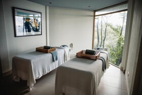 Arenas del Mar Beachfront & Rainforest Resort