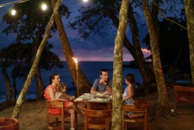 Arenas del Mar Beachfront & Rainforest Resort