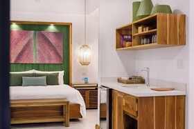 Arenas del Mar Beachfront & Rainforest Resort