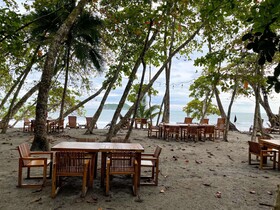 Arenas del Mar Beachfront & Rainforest Resort