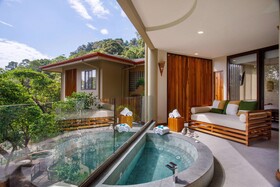 Arenas del Mar Beachfront & Rainforest Resort