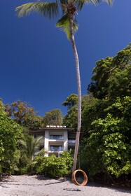 Arenas del Mar Beachfront & Rainforest Resort