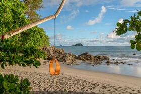 Arenas del Mar Beachfront & Rainforest Resort