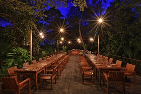 Arenas del Mar Beachfront & Rainforest Resort