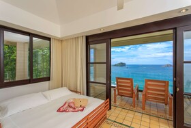 Arenas del Mar Beachfront & Rainforest Resort