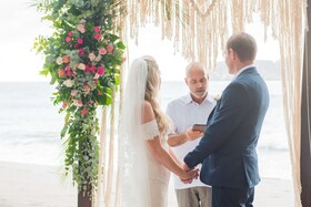 Arenas del Mar Beachfront & Rainforest Resort