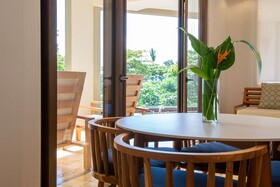 Arenas del Mar Beachfront & Rainforest Resort