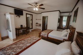 Hotel Hacienda Guachipelín