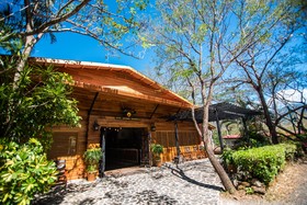 Hotel Hacienda Guachipelín