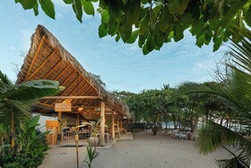 Hotel Nantipa - - A Tico Beach Experience