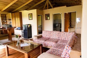 Essence Arenal Hostel
