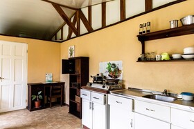 Essence Arenal Hostel