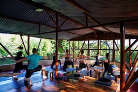 Essence Arenal Hostel