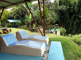 Essence Arenal Hostel
