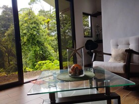 Essence Arenal Hostel