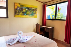 Essence Arenal Hostel