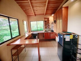 Essence Arenal Hostel