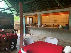 Indigenous Drake Cabins