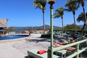 Flamingo Marina Resort