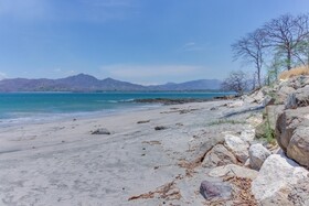 Flamingo Marina Resort