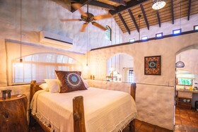 Sueno del Mar Beachfront Bed & Breakfast