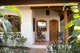 Sueno del Mar Beachfront Bed & Breakfast