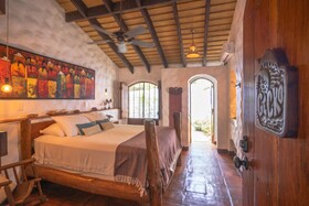 Sueno del Mar Beachfront Bed & Breakfast