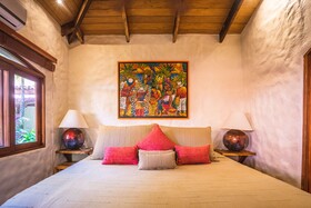 Sueno del Mar Beachfront Bed & Breakfast