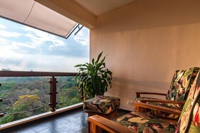 Gaia Hotel & Reserve